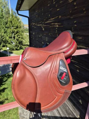 Selle neuve 2Gs CWD brune 18.0