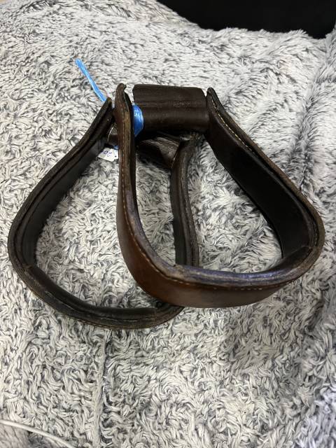 &Eacute;trier cheval cavalier &eacute;quitation  Western cuir et clas