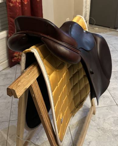 &Agrave; Vendre selle CWD