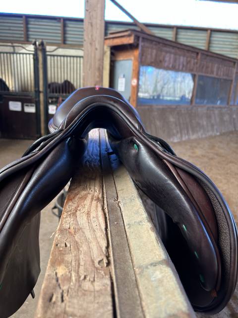 &Agrave; vendre selle &eacute;quipe 