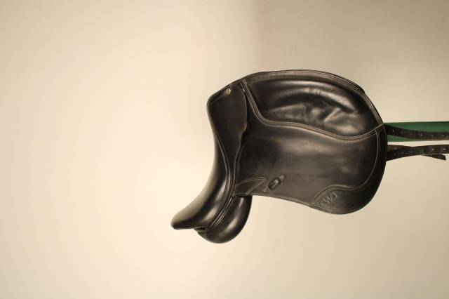 CWD Selle Dressage 17"