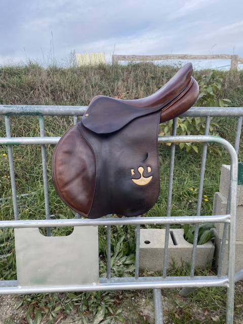 Selle Bruno Delgrange 17 pouces 