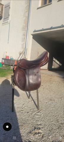 Selle childeric 17 pouces 