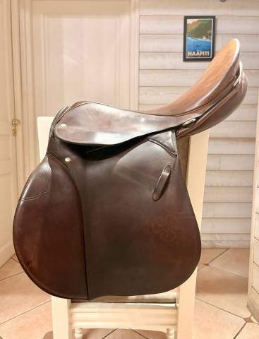 Selle Stubben 17.5 toute &eacute;quip&eacute;e