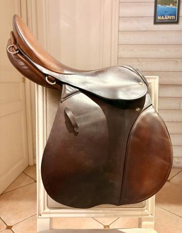 Selle Stubben 17.5 toute &eacute;quip&eacute;e