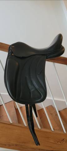 Selle de dressage Eric Thomas 