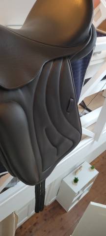 Selle de dressage Eric Thomas 
