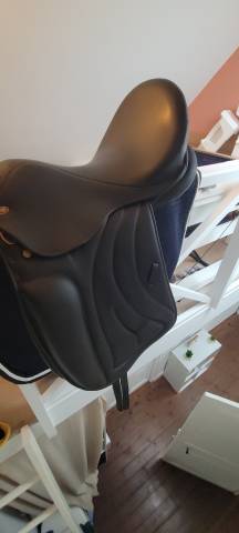 Selle de dressage Eric Thomas 