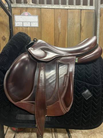 Selle Devoucoux Chiberta Enara de d&eacute;cembre 2024 