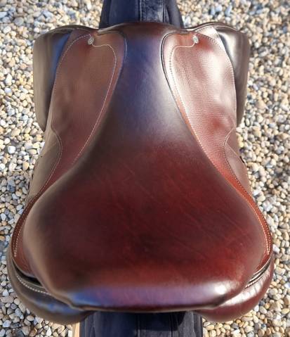 Selle Antares connexion grain&eacute; 17"