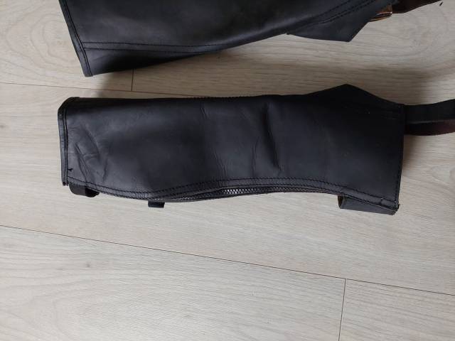 Mini chaps Equicomfort 10-12 ans en cuir noir