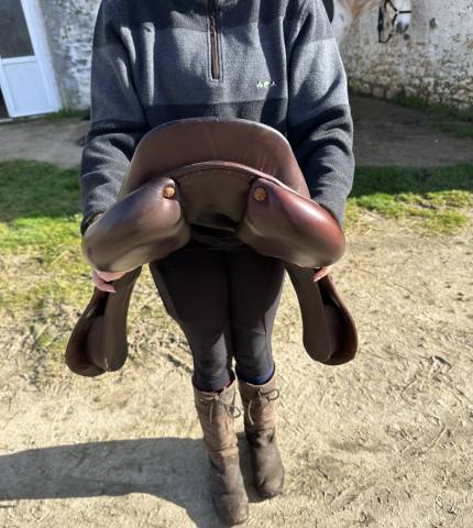 Selle Meyer 17 pouces