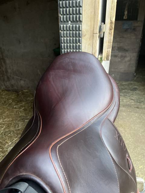 Selle devoucoux 17.5 Quartier 2A havanne 