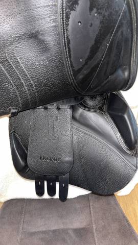 Selle Ikonic mod&egrave;le selle jumping doubl&eacute; veau