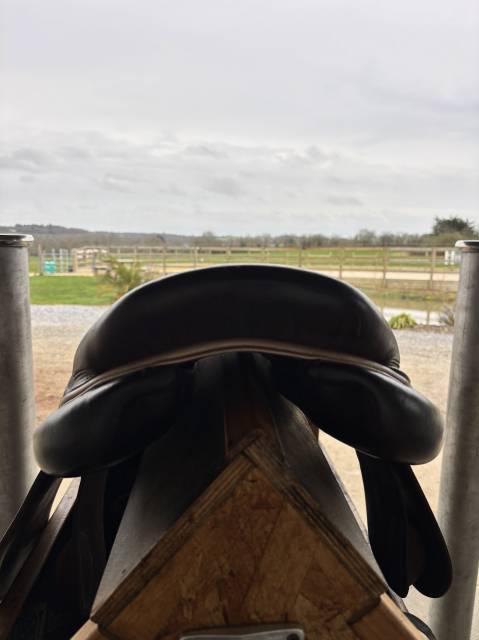 Selle S&eacute;oul Forestier 17 pouces