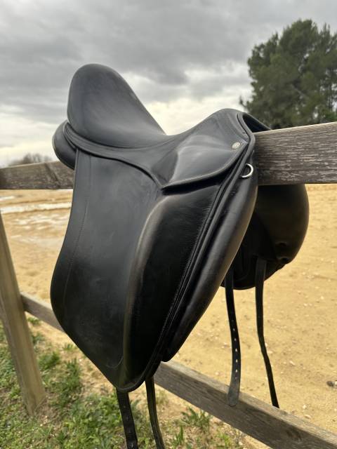 Selle dressage Childeric DGP 18&nbsp;&lsquo;&acute;