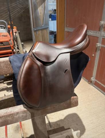 Selle Antares si&egrave;ge 17   taille Quartier 3AB