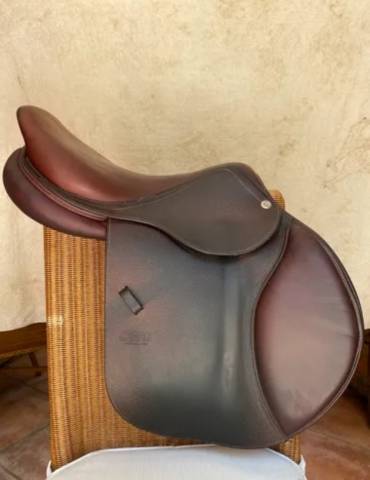 Selle CWD SE02 17 pouces. 