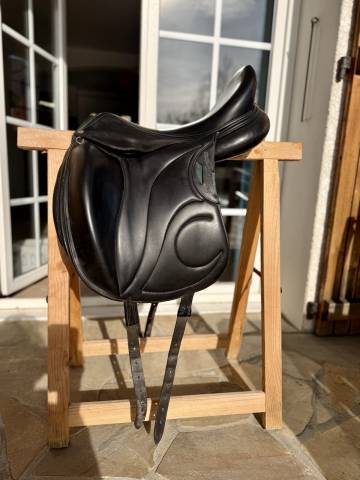 Selle dressage Devoucoux Loreac