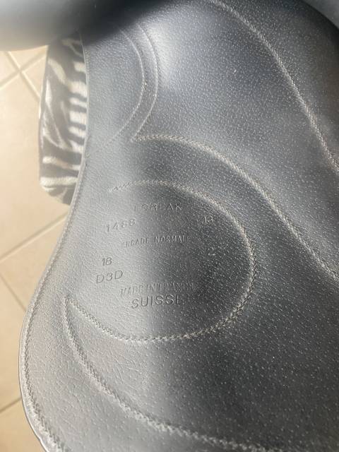 Selle dressage Devoucoux Loreac