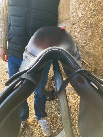 2000&euro; / Selle Childeric doubl&eacute; veau 17,5 de 2025 