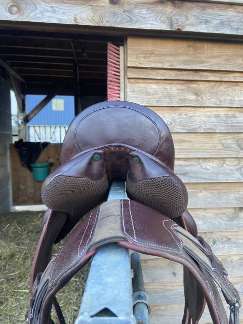 Selle Devoucoux Makila Lab Havane &ndash; &eacute;tat quasi neuf