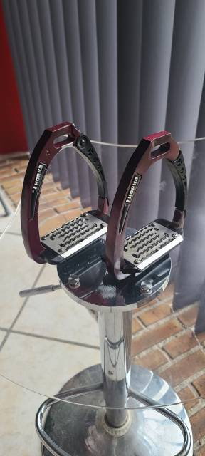 &Eacute;triers de s&eacute;curit&eacute; HORKA 5-Star - Bordeaux / Taille 12