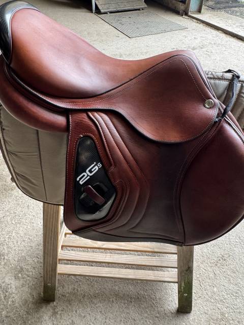 Selle CWD 17p magnifique &eacute;tat 