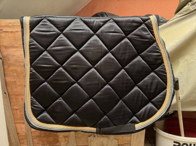 tapis Alexandra Lederman noir