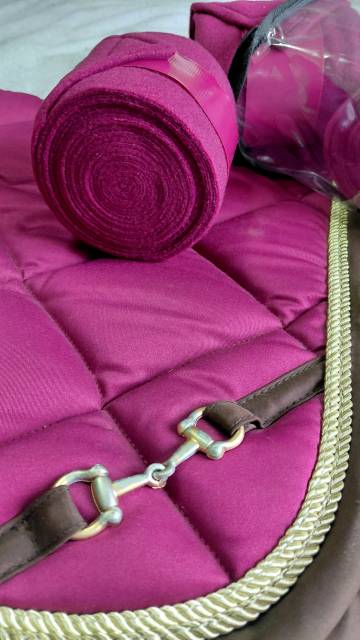 Tapis bordeaux HKM &ndash; collection Lauria Garrelli + bande