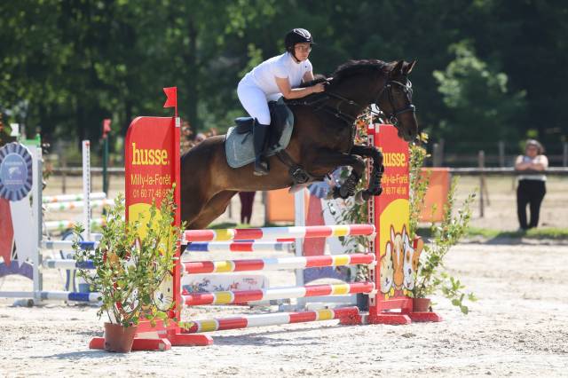 Monitrice &eacute;quitation 