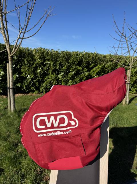 Selle obstacle 17 noire