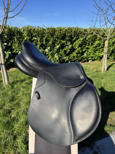 Selle obstacle 17 noire