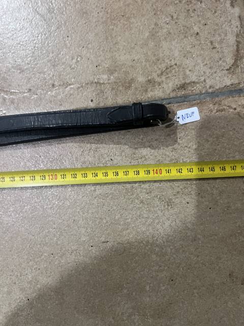 R&ecirc;nes ou r&ecirc;nes allemande NEUF  Cuir noir lisse  