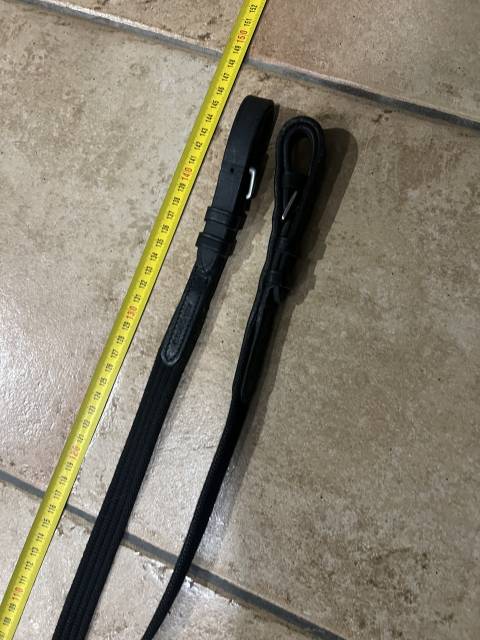 R&ecirc;nes Tissus toile &agrave; arr&ecirc;toir en Cuir noir  