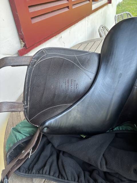 Selle Dressage Makila Lab 17.5