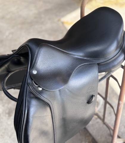 Selle Biarritz O devoucoux taille 17p 