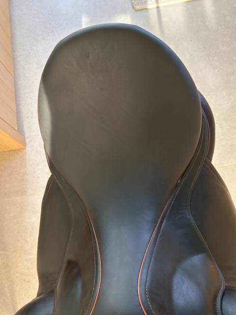 Selle dressage Childeric DNL 17,5