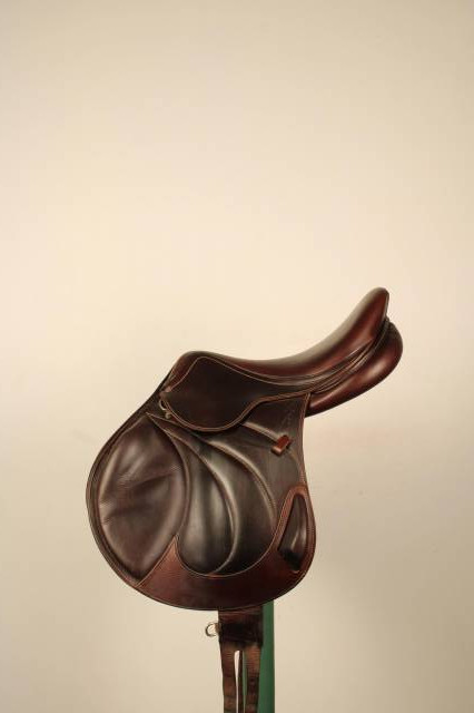 Selle Antar&egrave;s 17,5"