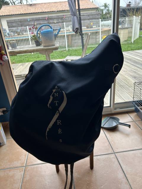 Selle Antar&egrave;s mono quartier 17.5