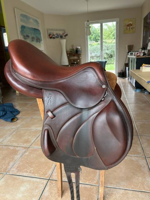 Selle Antar&egrave;s mono quartier 17.5