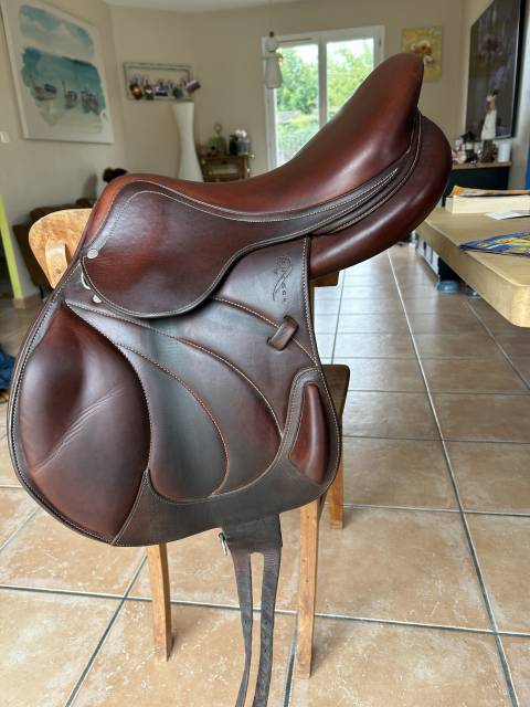 Selle Antar&egrave;s mono quartier 17.5