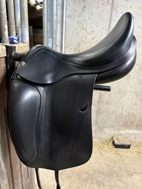 Selle dressage Equipe Emporio 
