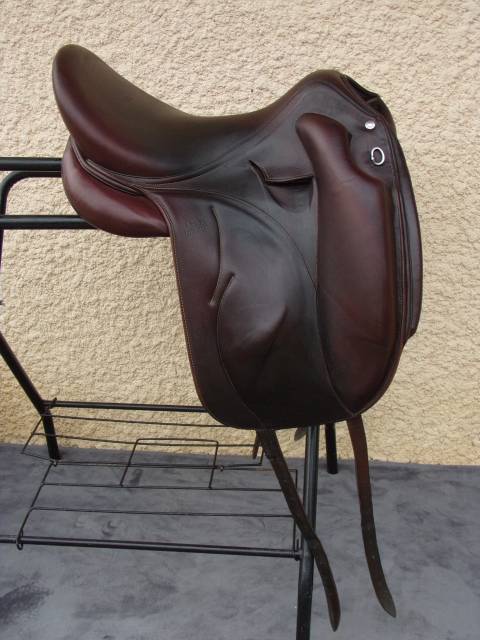 Selle Dressage Devoucoux Makila Lab 17'5