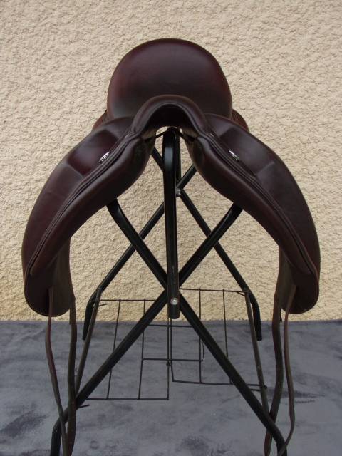 Selle Dressage Devoucoux Makila Lab 17'5