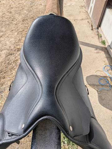 Wintec 500 SC Hart troussequin carr&eacute; 17"