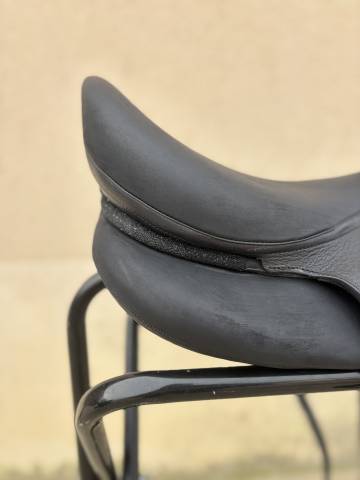 &Agrave; vendre Selle de dressage Devoucoux Harmonie