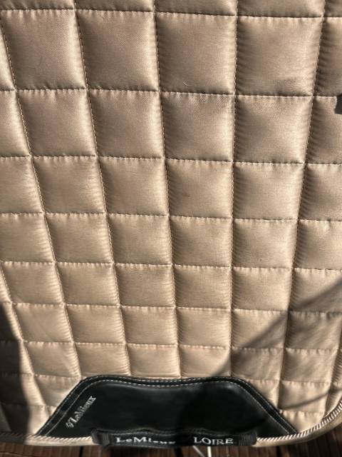 Tapis de selle LeMieux dressage beige