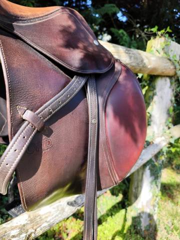 Selle CWD 16,5 pouces 