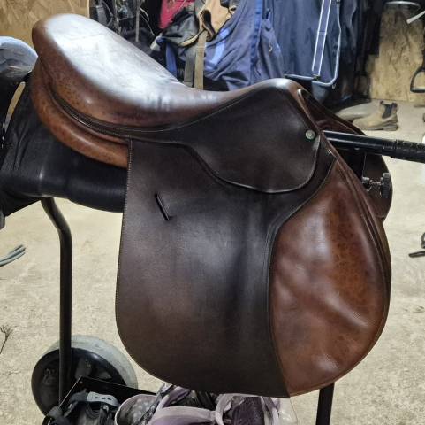 Butet plate 17 pouces